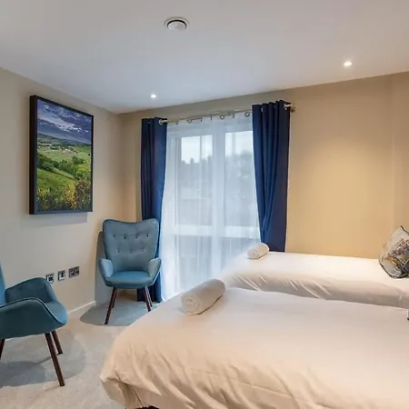 شقة Luxury 2 Bedroom With Private Parking