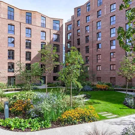Luxury 2 Bedroom With Private Parking * Йорк